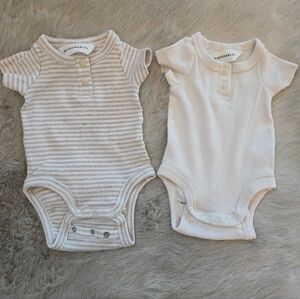 H&M Adorables Newborn Ribbed Onesie Set (2-Piece)